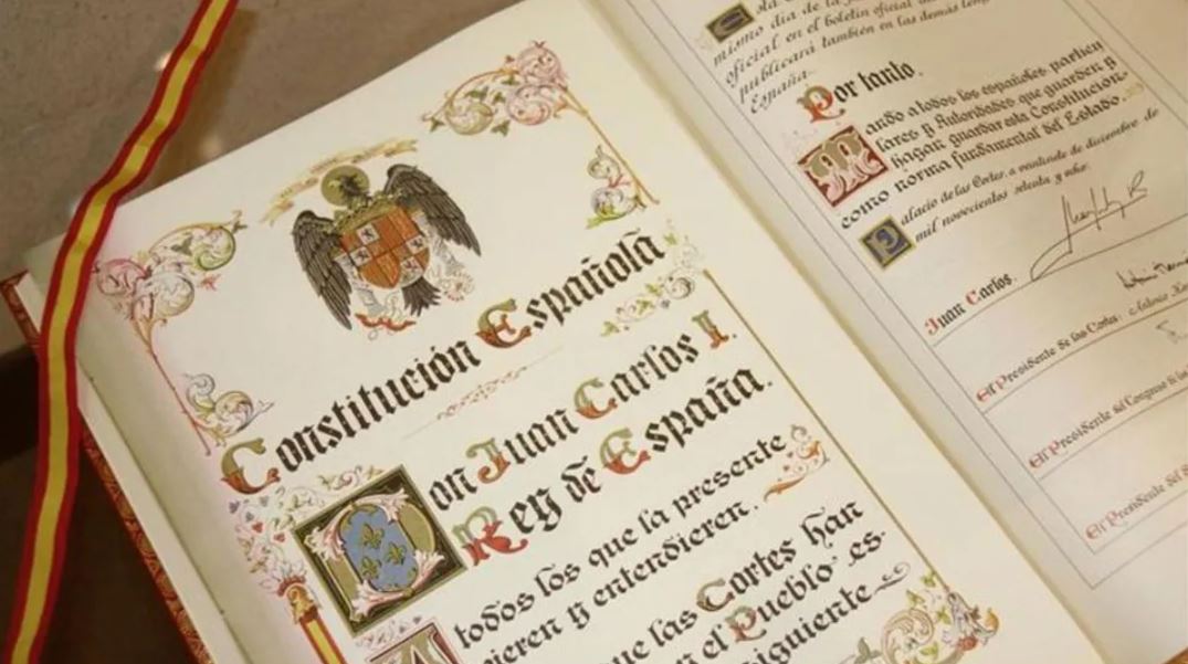 oposicion policia local Derecho Constitucional